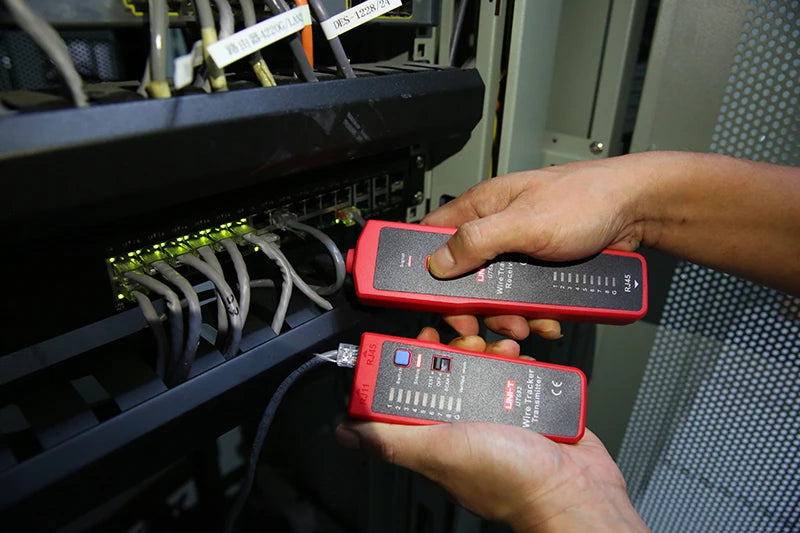 UNI-T UT682 UT682D